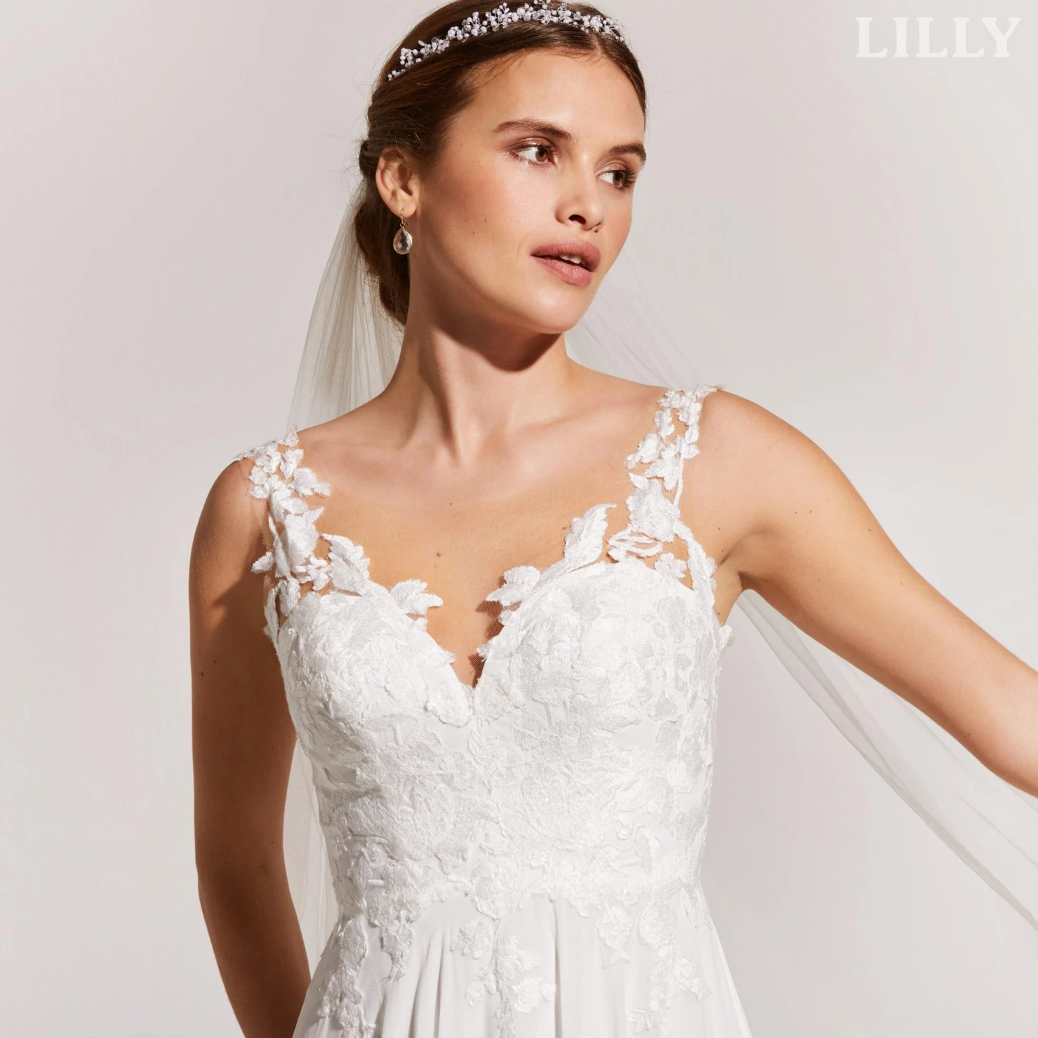 Robe De Mariée Jupe Transparente Blanche Robe De Mariée Jupe Transparente Blanche -Soiree Blanche Boutique tmp9vlqv i1