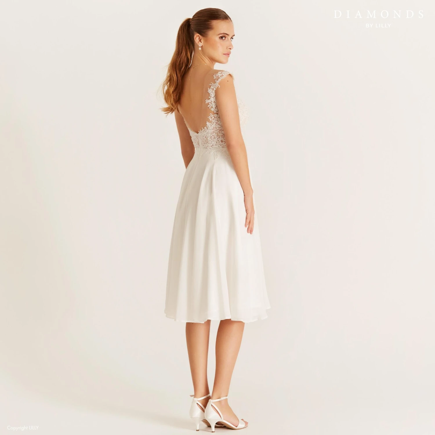 Robe De Mariée Courte Fluide Blanche Robe De Mariée Courte Fluide Blanche -Soiree Blanche Boutique tmpf0vh03kn