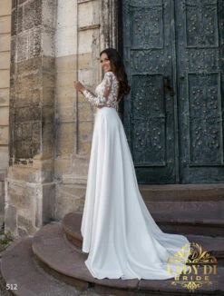 Robe De Mariée Fluide Haut Illusion à Dentelle Florale Et Perlé -Soiree Blanche Boutique wholesale Wedding dress Lady Di Bride 512 3 scaled 1