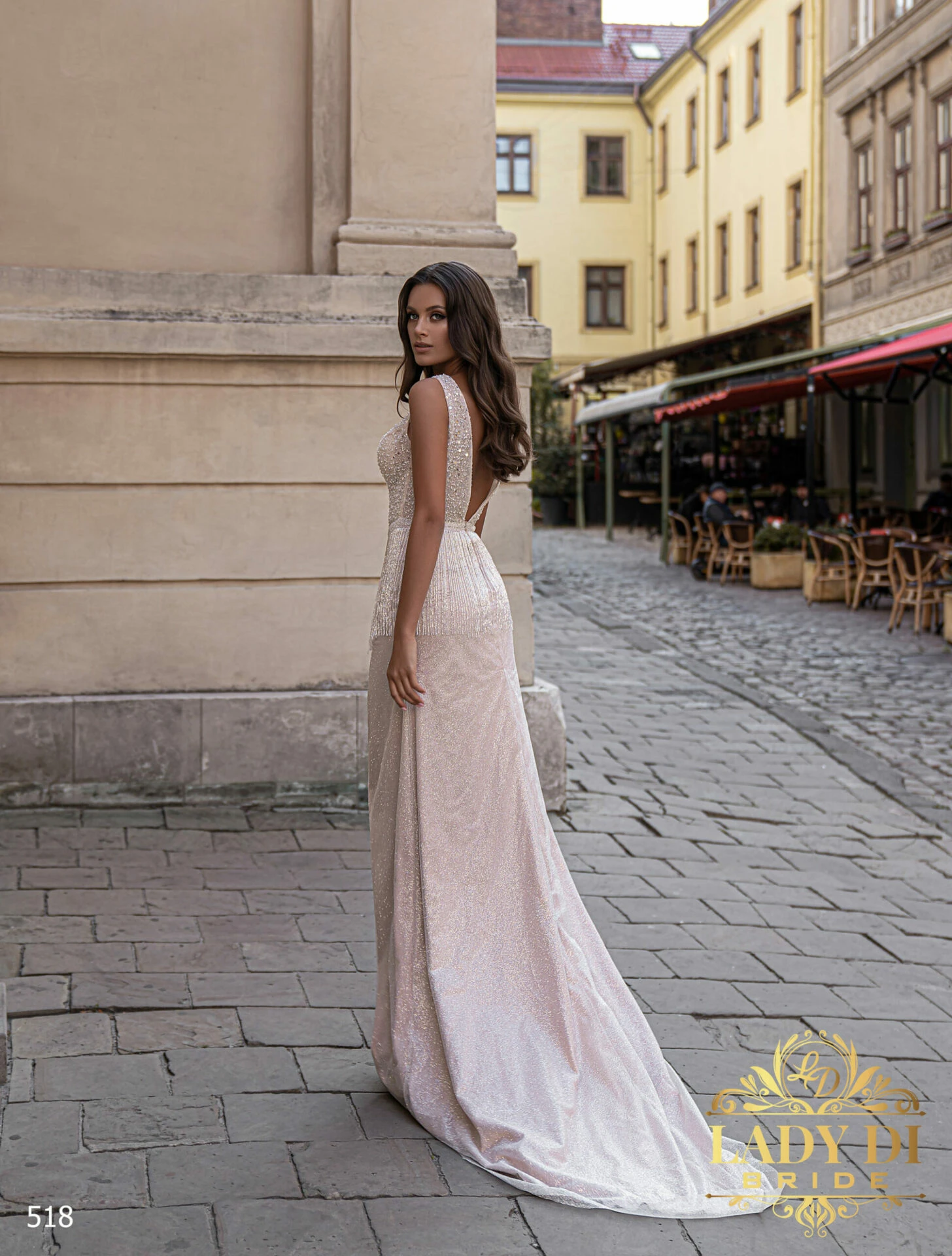 Robe De Mariée A Frange Perlée Robe De Mariée A Frange Perlée -Soiree Blanche Boutique wholesale Wedding dress Lady Di Bride 518 3 scaled 1