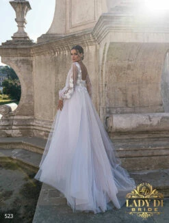 Robe De Mariée Fendue Jupe Tulle Blanche -Soiree Blanche Boutique wholesale Wedding dress Lady Di Bride 523 3 scaled 1